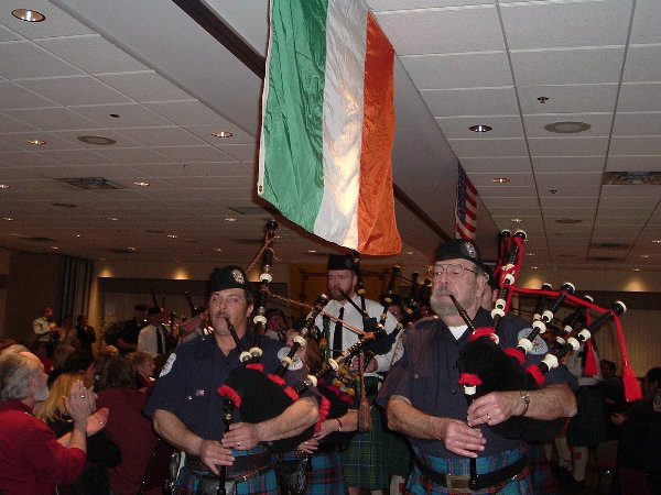 Massed Bands, Glen Erin Pipe Band and Muskegon Police Pipes & Drums